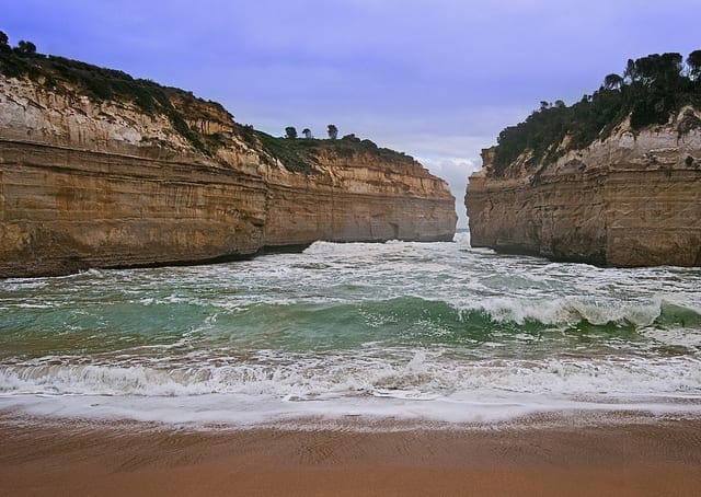 Binary Classification Tutorial with the Keras Deep Learning Library - MachineLearningMastery.com